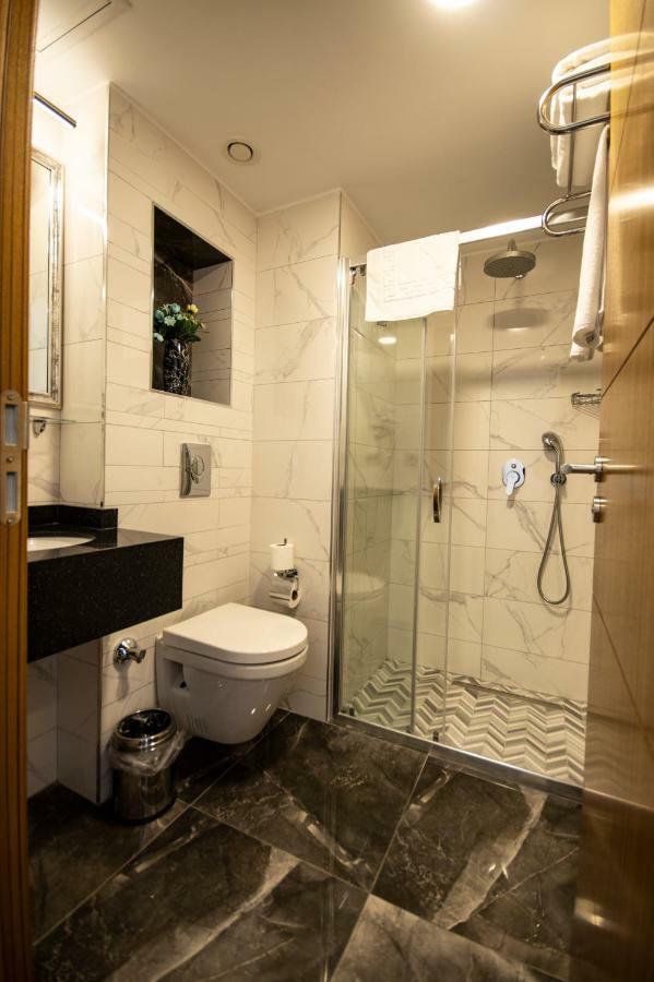 Eliza Hotel Istanboel Buitenkant foto